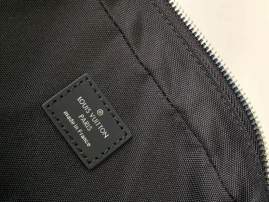 Picture of Louis Vuitton Mens Bags _SKUfw147523897fw